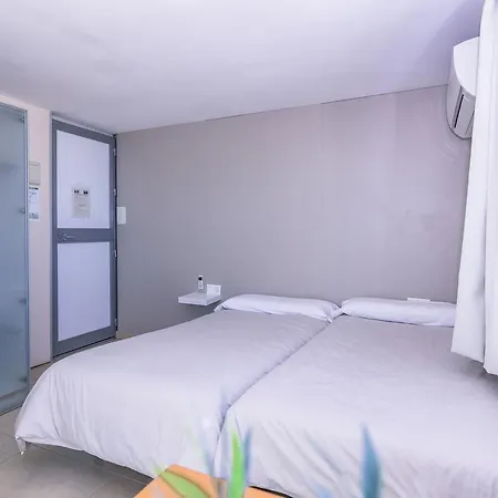 شقة Carihuela